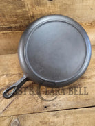 The Classic 8! 1940’s early Birmingham Stove & Range Red Mountain Series #8 Skillet 8Z Skillet
