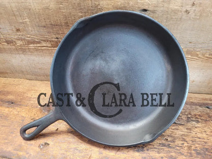 The Classic 8! 1940’S Early Birmingham Stove & Range Red Mountain Series #8 Skillet 8 With Four