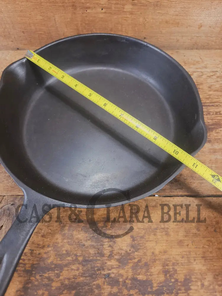 The Classic 8! 1940’s early Hand Scribed Birmingham Stove & Range Red Mountain Series #8X Skillet - Skillet