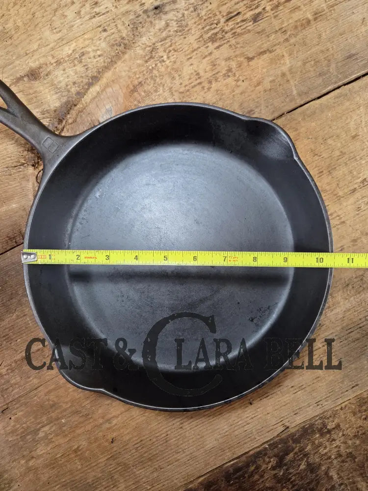 The Classic 8! 1940’s Griswold No. 8 Cast Iron Skillet with Small Block Logo 704 G Skillet