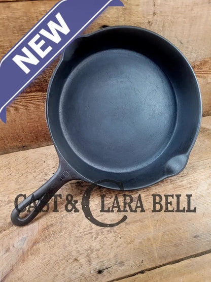 The Classic 8! 1940’s Griswold No. 8 Cast Iron Skillet with Small Block Logo 704 R Skillet