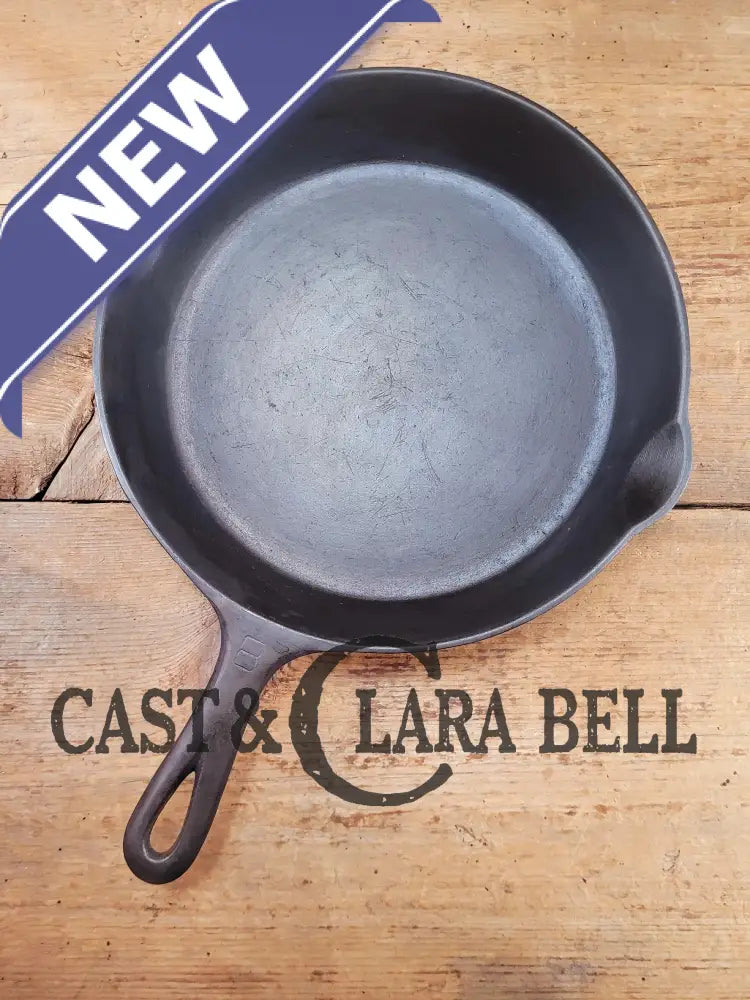 The Classic 8! 1940’s Griswold No. 8 Cast Iron Skillet with Small Block Logo 704 R Skillet