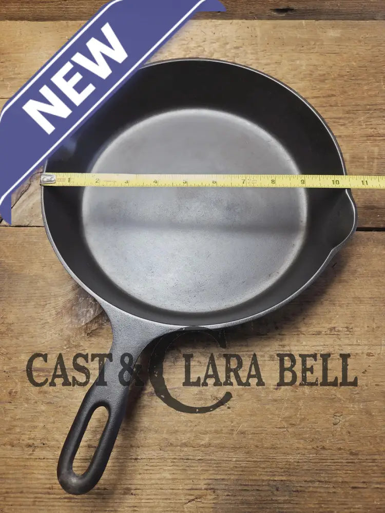 The Classic 8! 1940’s Iron Mountain by Griswold #8 Skillet with Heat Ring 1033. Unique brand from an iconic company