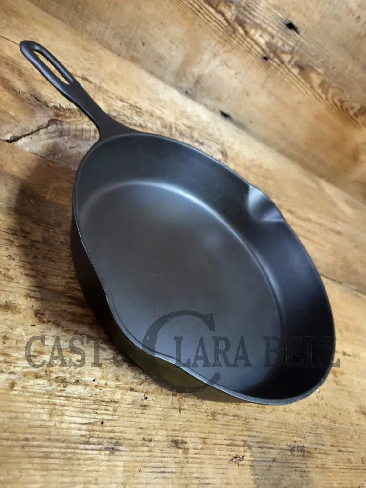 The Classic 8! 1940’s Iron Mountain by Griswold #8 Skillet with Heat Ring 1033. Unique brand from an iconic company