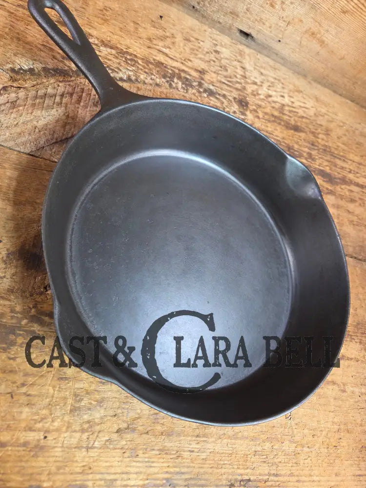 The Classic #8 Favorite made Puritan No. 8 Cast Iron Skillet Skillet