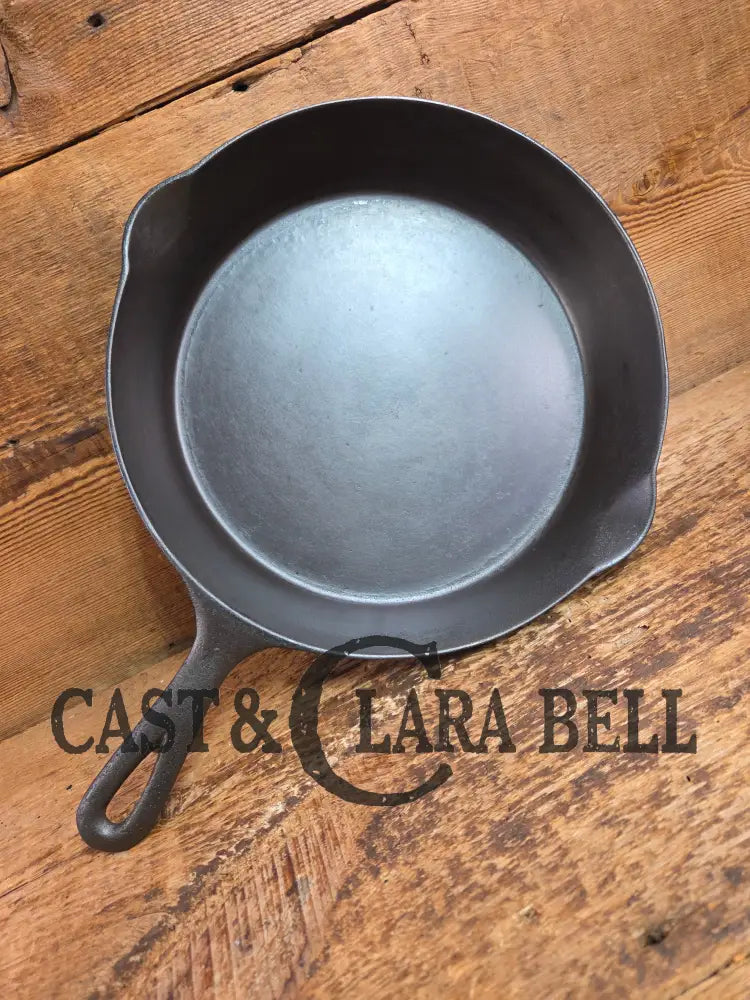 The Classic #8 Favorite made Puritan No. 8 Cast Iron Skillet Skillet