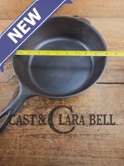 The Classic fryer! Our most popular Wagner Ware #8 Cast Iron Chicken Fryer 1088 Skillet