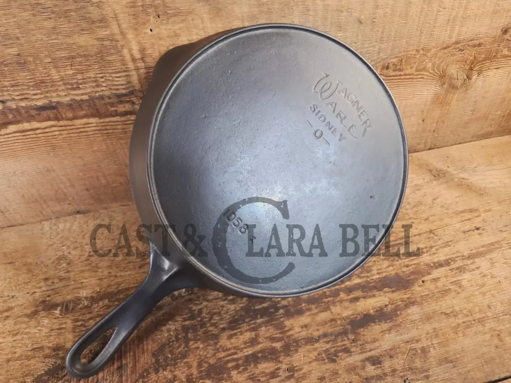 The Classic! GHOST Marked 1924 Wagner Ware Sidney -O- #8 ’I’ Skillet with Heat Ring and Stylized Logo 1058 I - Skillet