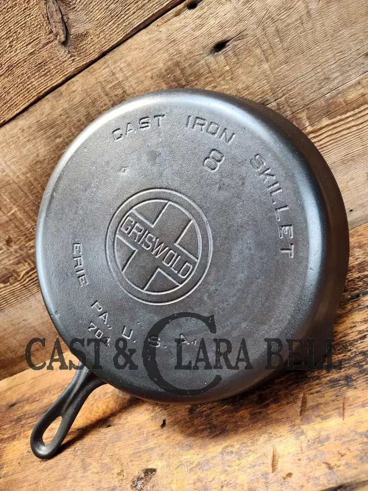 The Classic! Griswold #8 Cast Iron Skillet With Large Block Logo And Smooth Bottom 704