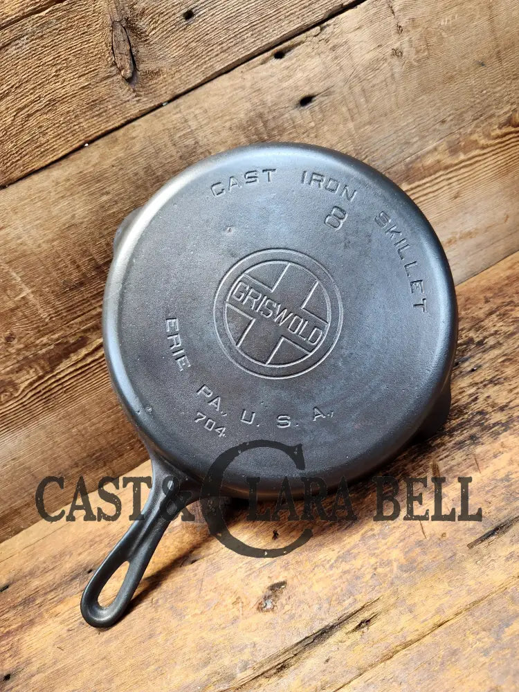 The Classic! Griswold #8 Cast Iron Skillet With Large Block Logo And Smooth Bottom 704