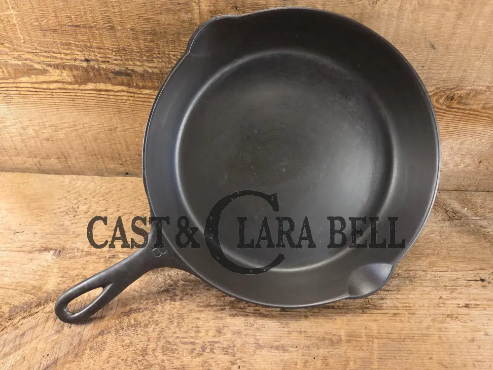 THE Classic Griswold #8 Skillet with Heat Ring and Large Block Logo 704 V. GORGEOUS collector and daily user! Skillet