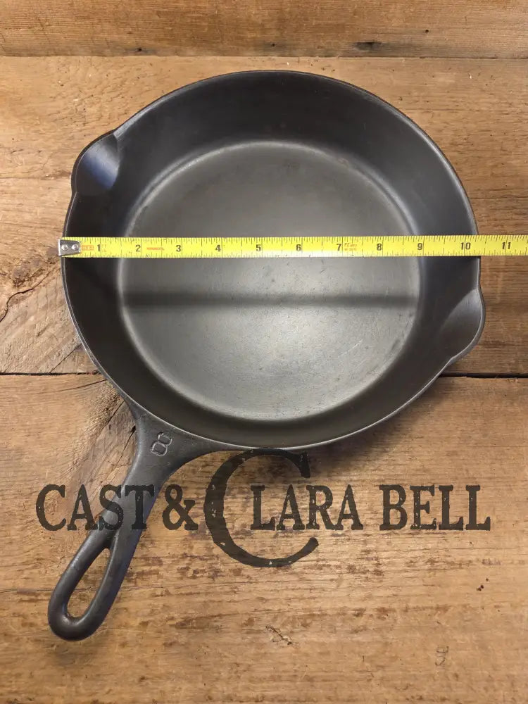 THE Classic Griswold #8 Skillet with Heat Ring and Large Block Logo 704 V. GORGEOUS collector and daily user! Skillet