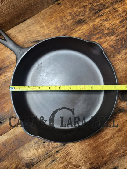 The Classic! Griswold #8 Skillet With Large Block Logo And Smooth Bottom Erie Pa Usa P/N 704 P