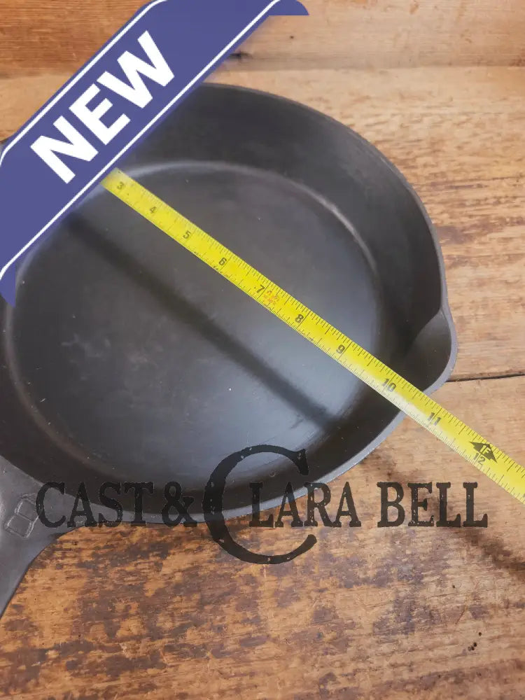 The Classic! Griswold #8 Skillet with Large Block Logo and Smooth Bottom Erie PA USA p/n 704 P - Skillet