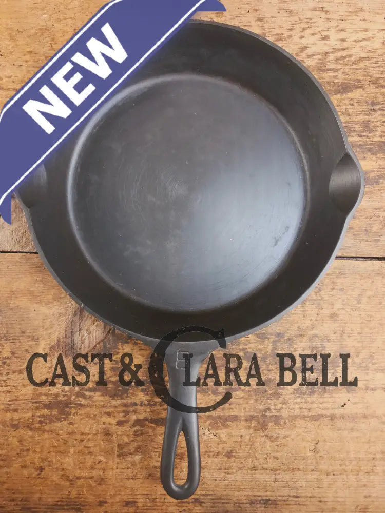 The Classic! Griswold #8 Skillet with Large Block Logo and Smooth Bottom Erie PA USA p/n 704 P - Skillet