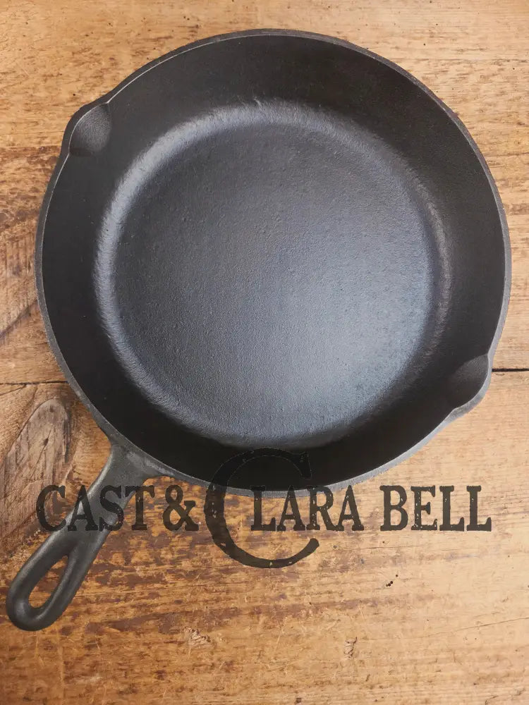 The Classic southern skillet! Birmingham Stove & Range Century Series No. 8 Skillet Skillet