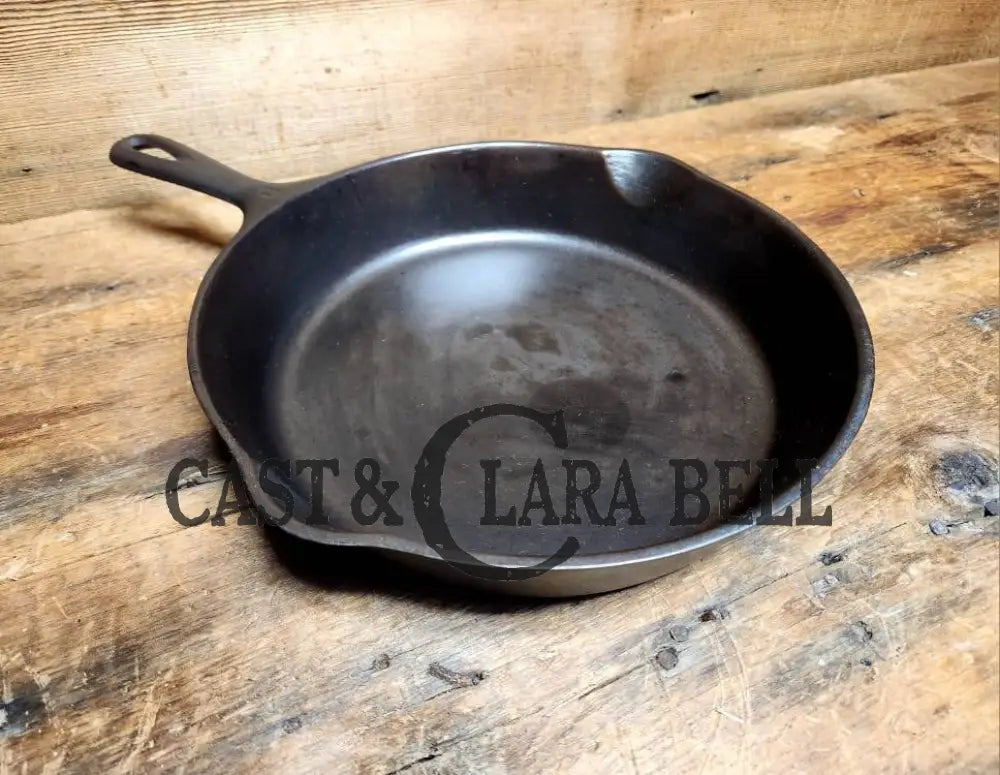 The Classic! Wagner Ware Sidney - O - #8 Skillet With Stylized Logo And Smooth Bottom 1058 Y