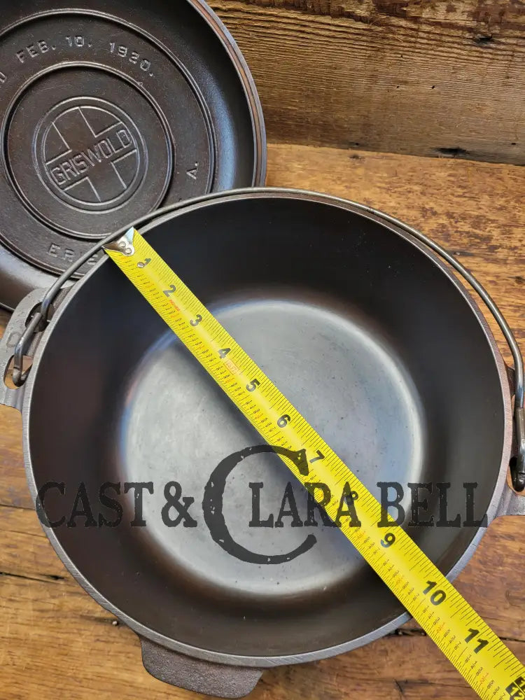 The Collectors Classic. 1920’S Griswold #8 Tite-Top Cast Iron Dutch Oven With Large Block Logo