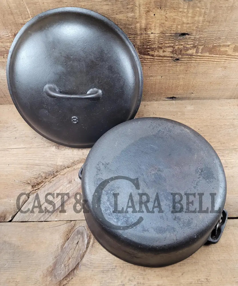 The Dutch Oven That Started It All! Elegant And Unknown ’Clara Bell’ Raised 8 Oven. This One