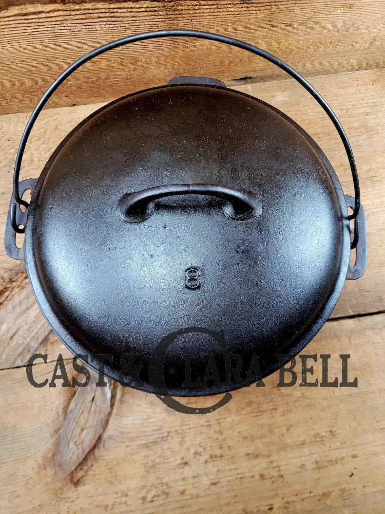 The Dutch Oven That Started It All! Elegant And Unknown ’Clara Bell’ Raised 8 Oven. This One