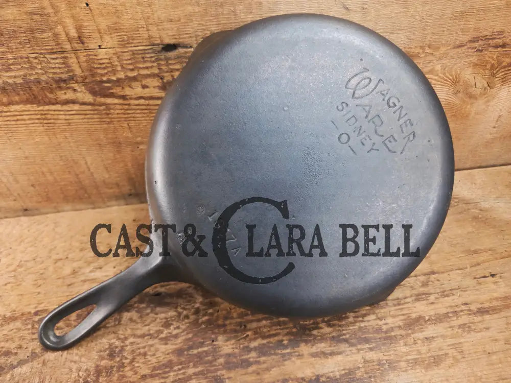 The illusive #7 1930’s Wagner Ware #7 Cast Iron Skillet 1057 Skillet