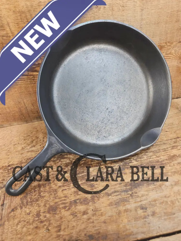 The illusive #7 1930’s Wagner Ware #7 Cast Iron Skillet 1057 Skillet