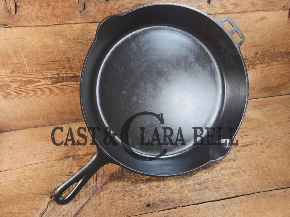 The Lucky 13 Collection completer. HTF 1920’s Wagner #13 Cast Iron Skillet. Big bacon skillet awesome for large dishes.