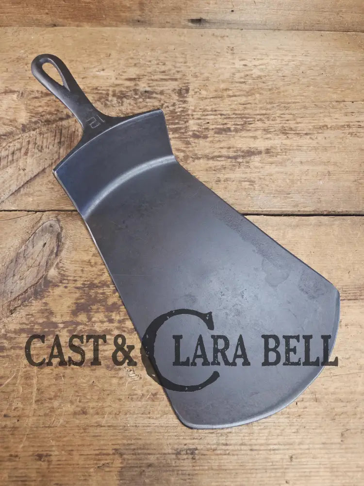 The MAC Daddy. Huge Repurposed Griswold Large Block #12 cast iron spatula. WOW almost the size of a pizza peal! Ready