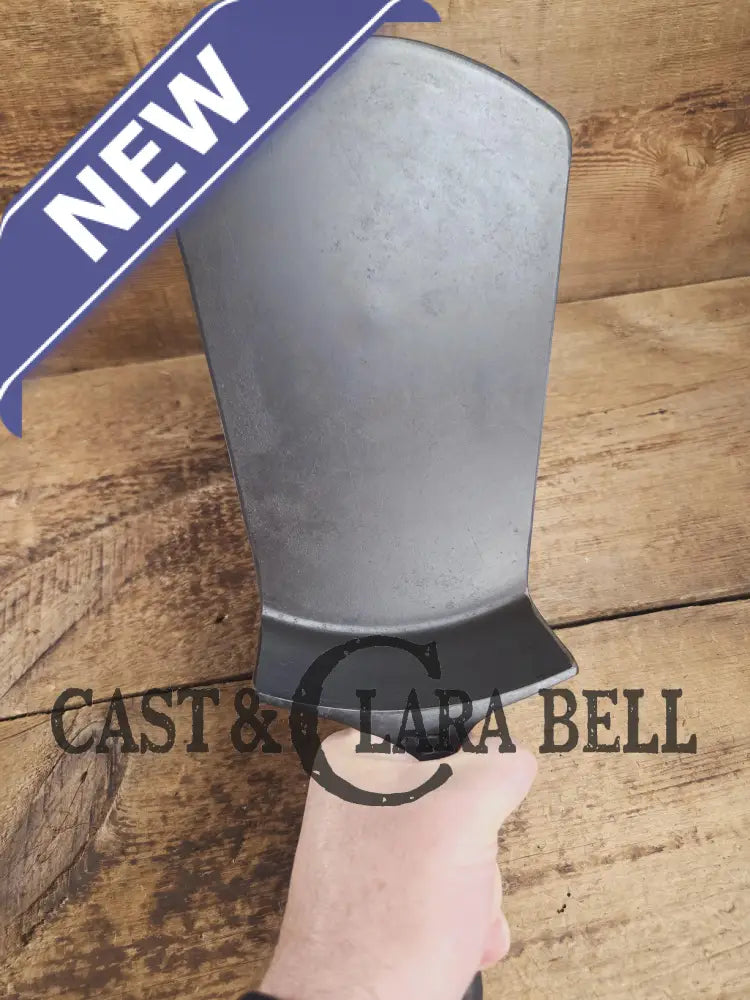 The MAC Daddy. Huge Repurposed Griswold Large Block #12 cast iron spatula. WOW almost the size of a pizza peal! Ready