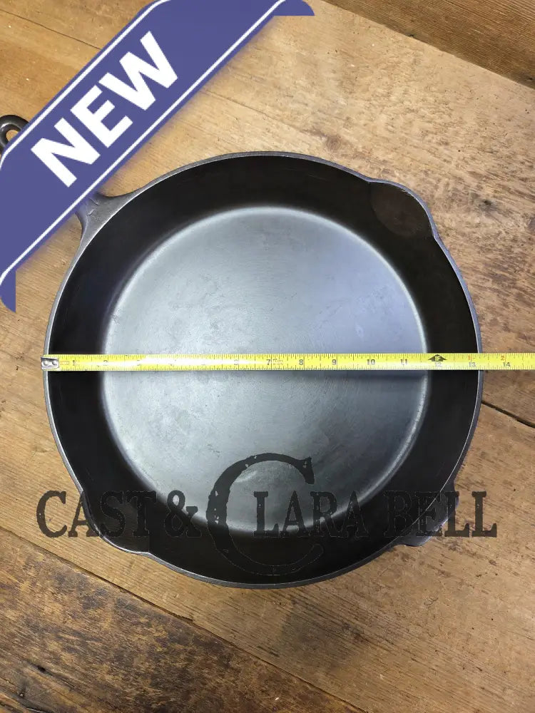 The Premier Skillet! GLASS smooth huge 1920’s Griswold No. 12 Skillet with Block Logo 719. Perfect bacon skillet Skillet