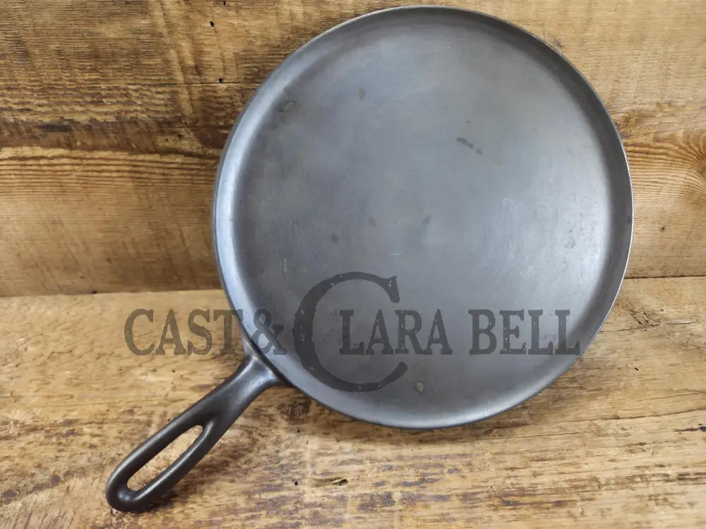 Top seller! 1920’s Wagner Logo #8 Griddle. Great for easy small meals looks GREAT in the kitchen! Griddle