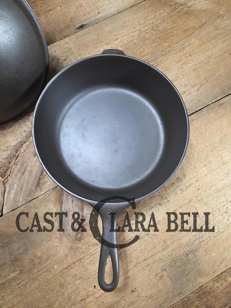 Top Seller! 1930s era Gorgeous Wagner #8 cast iron ’Chicken Fryer’ deep skillet with Sawtooth style lid 1088 F Skillet