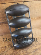 Tough one to find! Early 1900’s Wagner 4 Cup Vienna Pan #4 - H. Makes wonderful rolls & cornbread! Bakeware