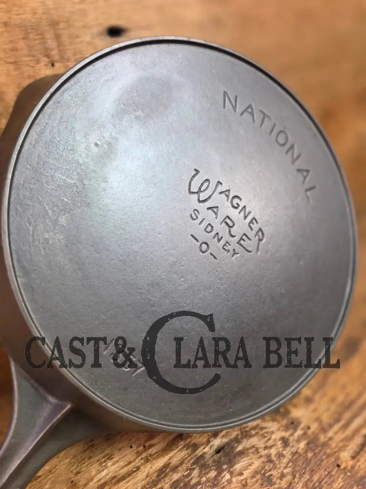 Tough to find! 1920’s era Wagner made National / Wagner Ware dual logo #7 (1357) Center logo cast iron skillet with