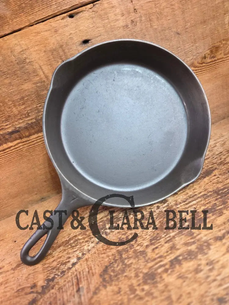 Tough to find! 1920’s era Wagner made National / Wagner Ware dual logo #7 (1357) Center logo cast iron skillet with