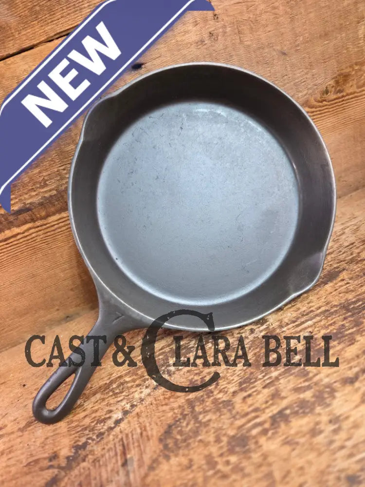 Tough to find! 1920’s era Wagner made National / Wagner Ware dual logo #7 (1357) Center logo cast iron skillet with