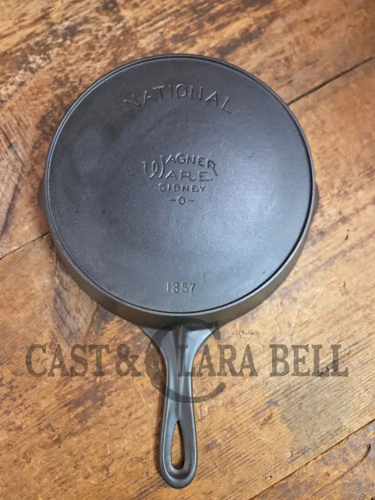 Tough to find! 1920’s era Wagner made National / Wagner Ware dual logo #7 (1357) Center logo cast iron skillet with