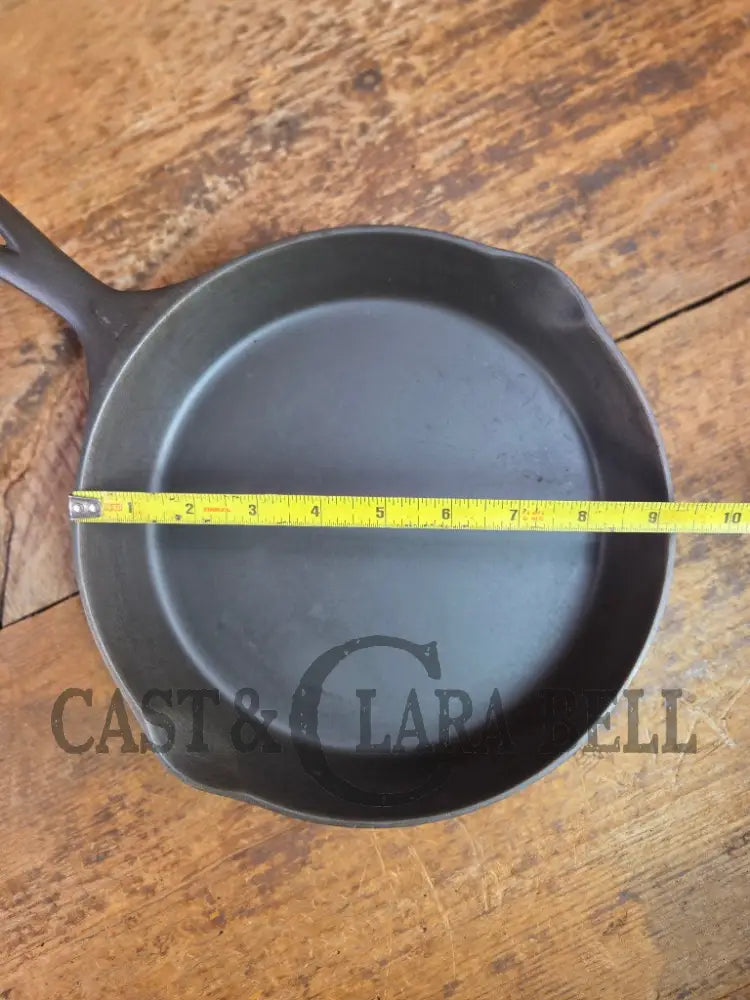 Tough to find! 1920’s era Wagner made National / Wagner Ware dual logo #7 (1357) Center logo cast iron skillet with