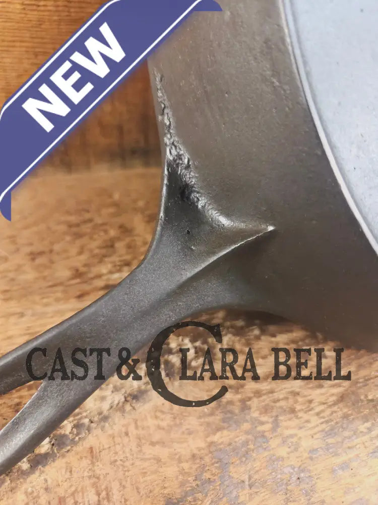 Tough to find! 1920’s era Wagner made National / Wagner Ware dual logo #9 (1359) Center logo cast iron skillet with