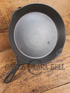 Tough to find! 1920’s era Wagner made National / Wagner Ware dual logo #9 (1359) Center logo cast iron skillet with