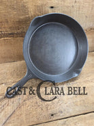 Tough to find! 1924 Wagner made National / Wagner Ware dual logo #8 (1358) Center logo cast iron skillet with Heat Ring