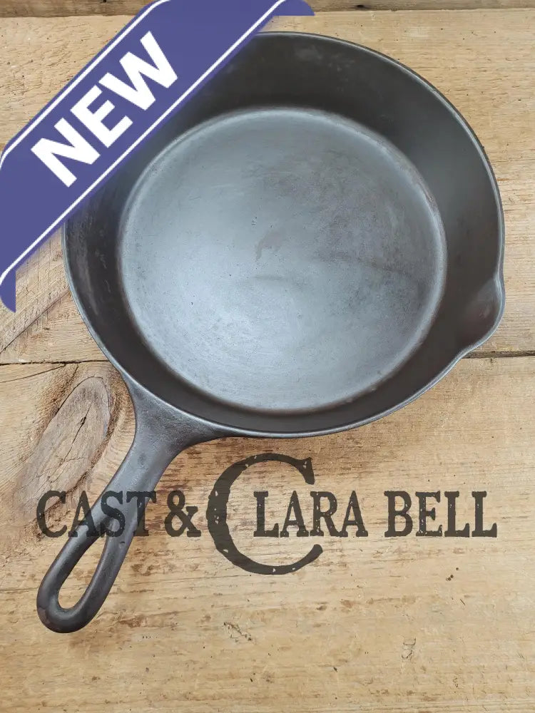 Tough to find! 1924 Wagner Ware Sidney -O- #8 Center logo cast iron skillet with Heat Ring 1058 P! Restored and Ready