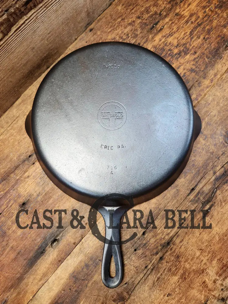 Tough To Find 1940’S Griswold #10 Skillet With Small Block Logo And Heat Ring 716. Fantastic