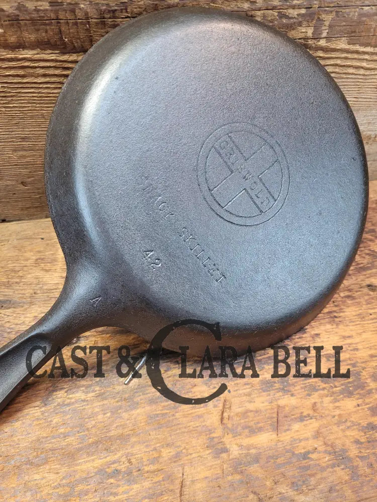 Tough To Find! Wagner Made Griswold Cast Iron Snack Skillet With Small Block Logo. Perfect For One