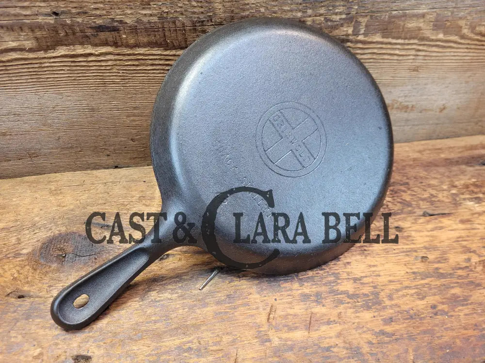 Tough To Find! Wagner Made Griswold Cast Iron Snack Skillet With Small Block Logo. Perfect For One