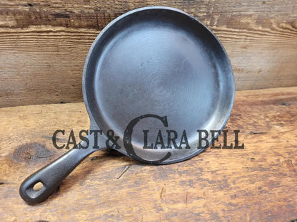 Tough To Find! Wagner Made Griswold Cast Iron Snack Skillet With Small Block Logo. Perfect For One