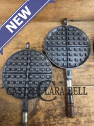 Tougher to find 1920’s Early Wagner Ware Stylized logo 1408 #8 Waffle Iron with tall Base! Waffle Iron