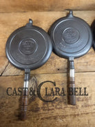 Tougher to find 1920’s Early Wagner Ware Stylized logo 1408 #8 Waffle Iron with tall Base! Waffle Iron
