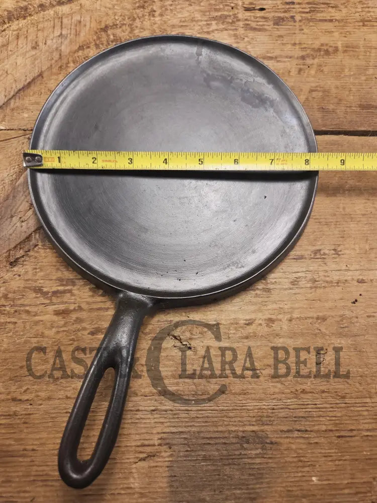Tougher to find. 1920’s Favorite Piqua Ware #7 Round Cast Iron Griddle with Smiley Logo. Perfect grilled cheese and