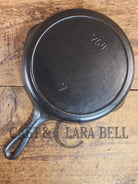 Tougher to find! 1930’s era Griswold #7 Cast Iron Skillet with Heat Ring 754. Similar to the Victor design. Great pan!
